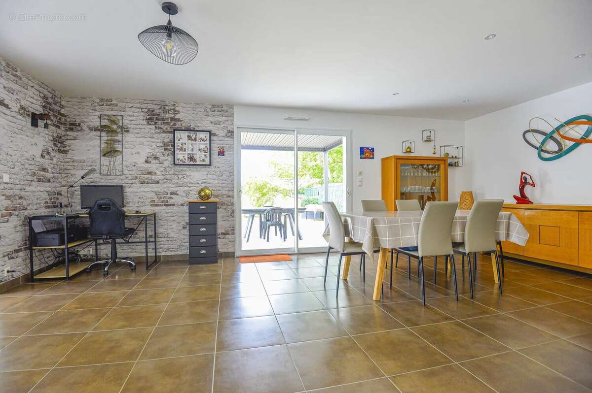 Maison à SAINT-AIGNAN-GRANDLIEU