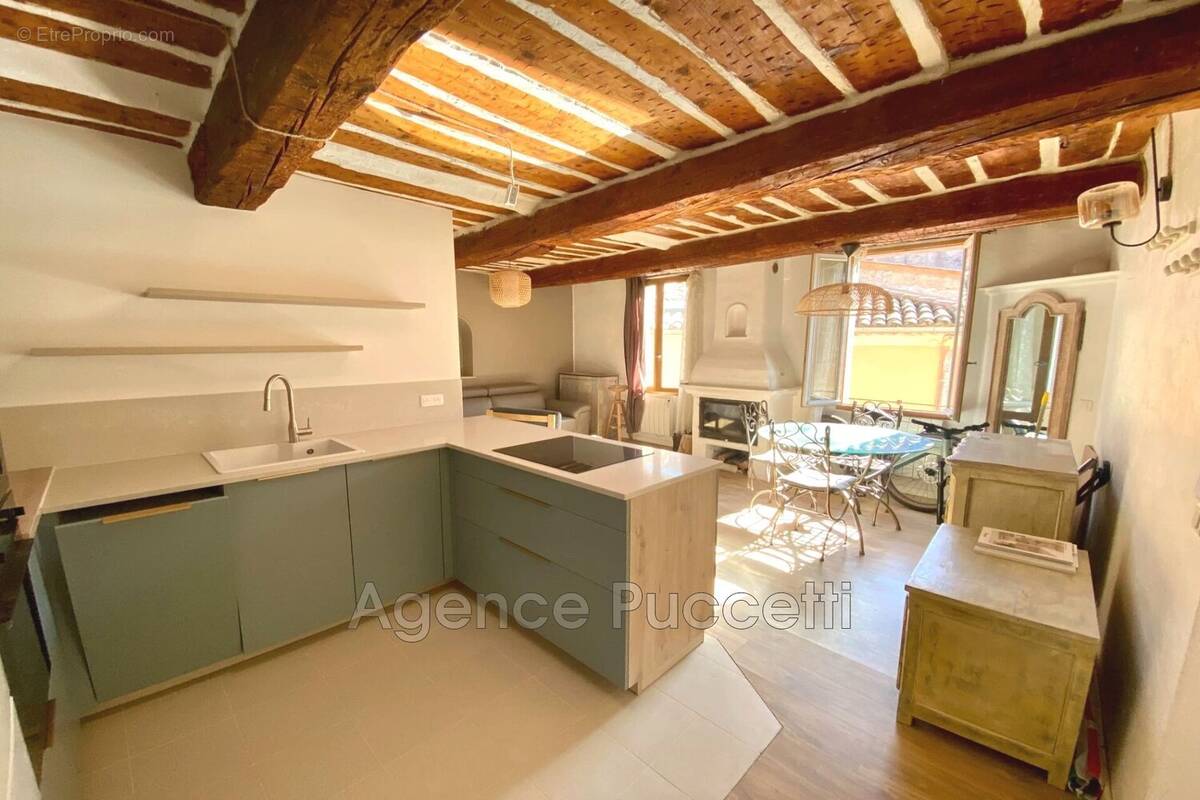 Appartement à VENCE