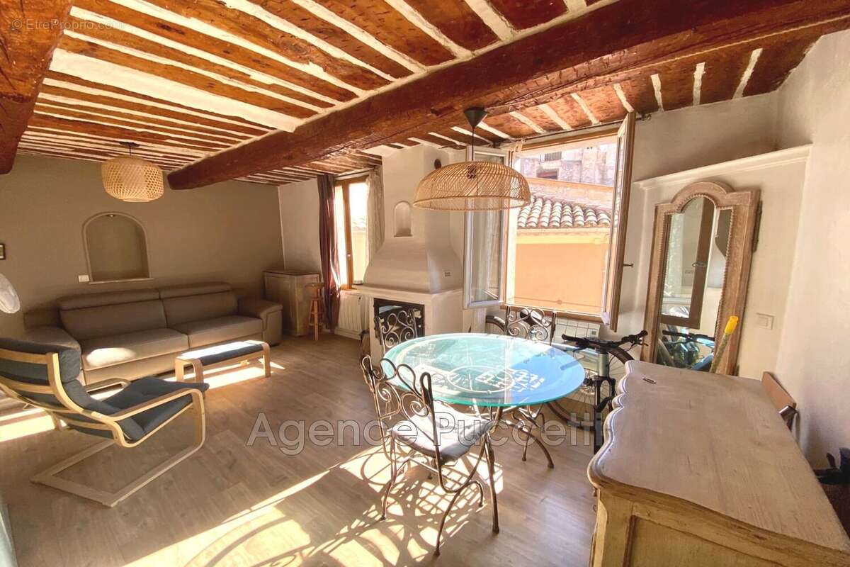 Appartement à VENCE