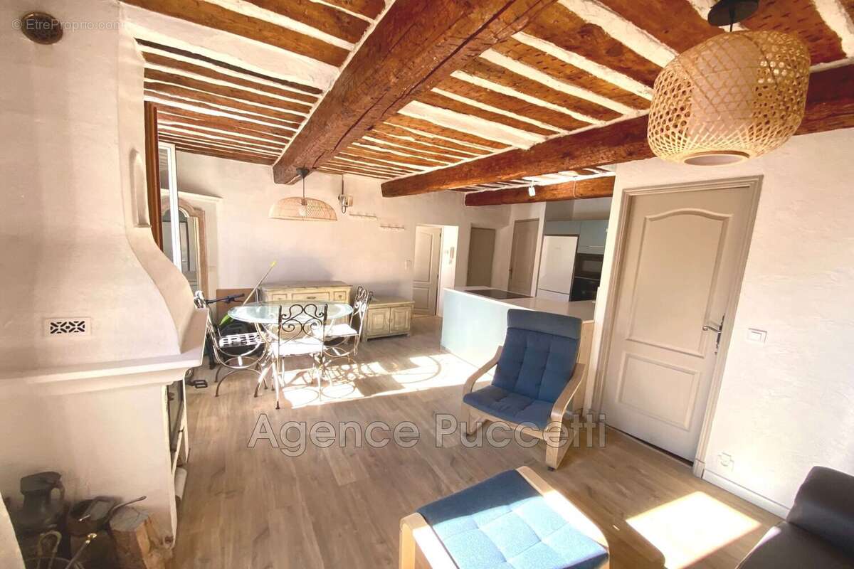 Appartement à VENCE