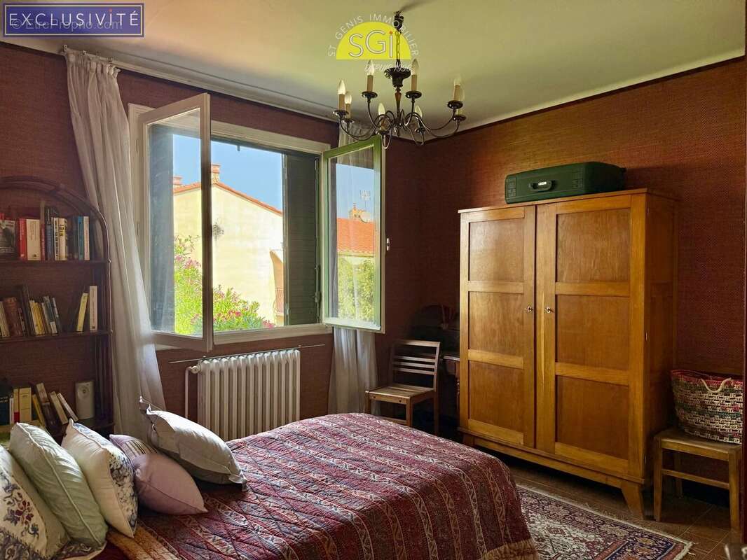 Maison à SAINT-GENIS-DES-FONTAINES