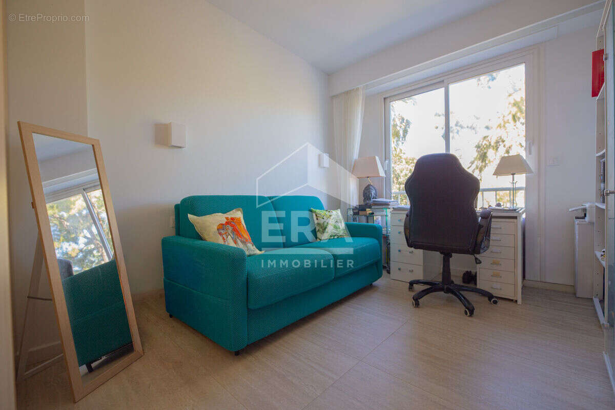 Appartement à MANDELIEU-LA-NAPOULE