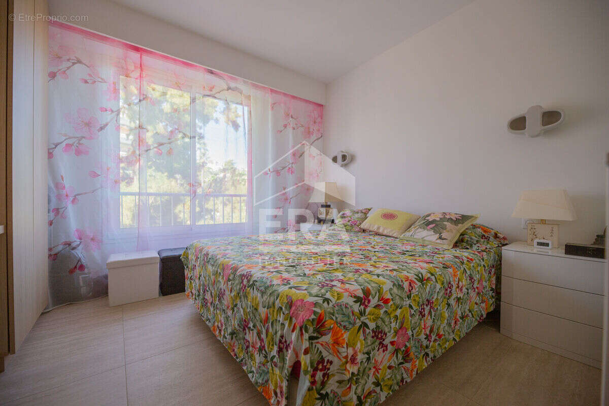 Appartement à MANDELIEU-LA-NAPOULE