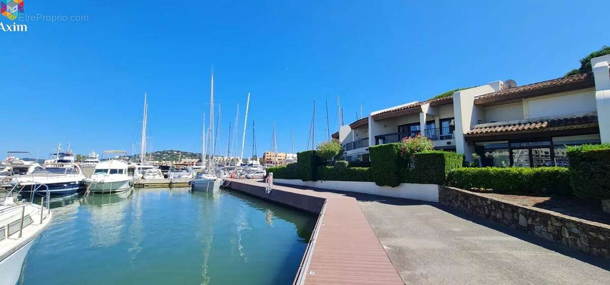 Appartement à COGOLIN