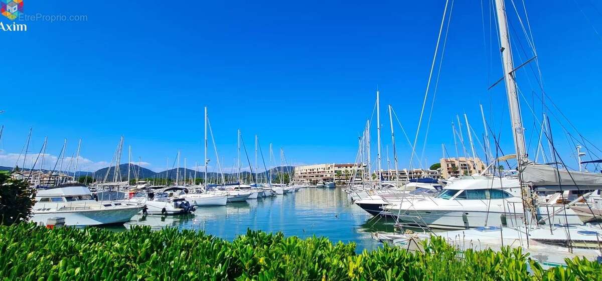 Appartement à COGOLIN