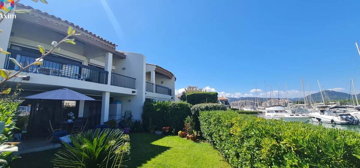 Appartement à COGOLIN