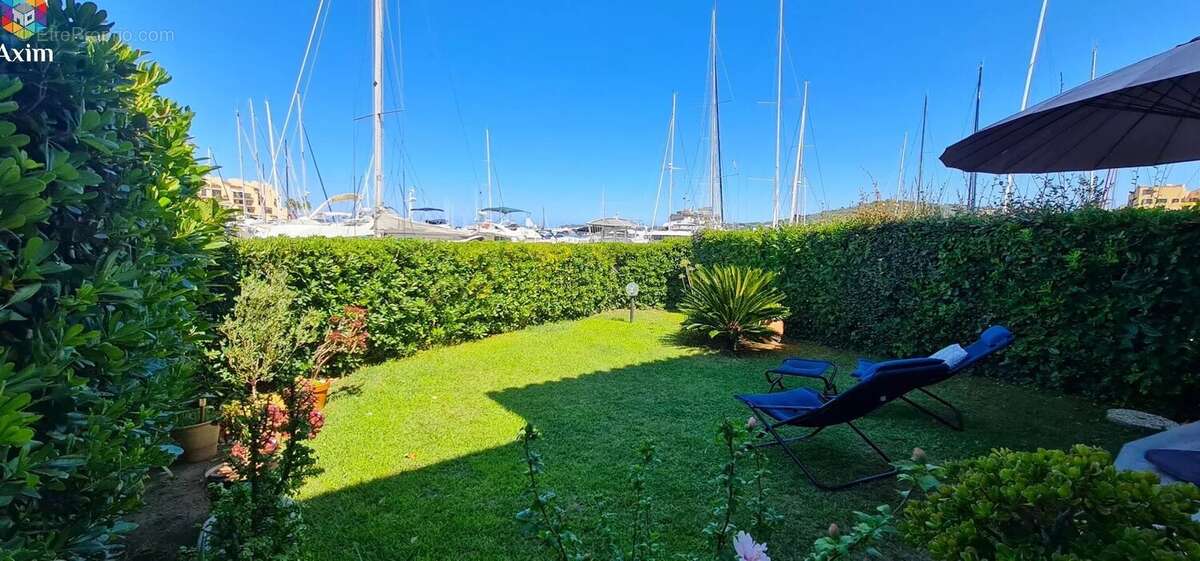 Appartement à COGOLIN