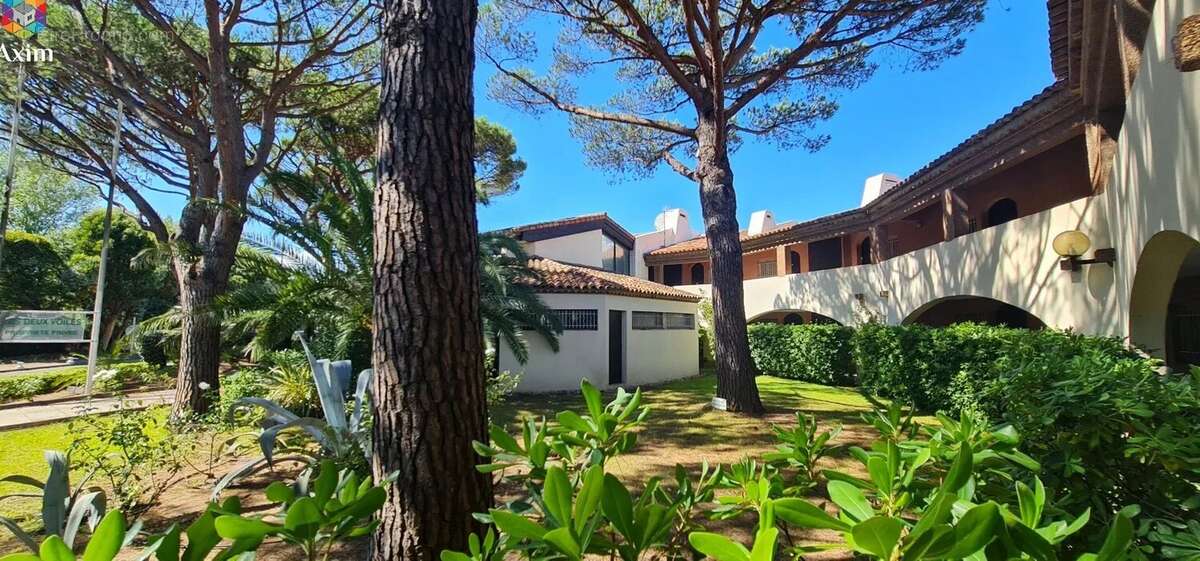 Appartement à COGOLIN