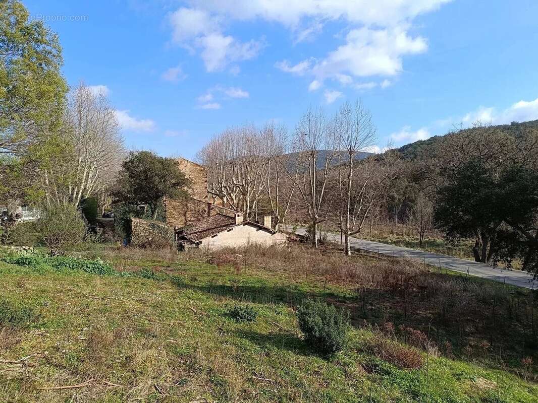 Appartement à BORMES-LES-MIMOSAS