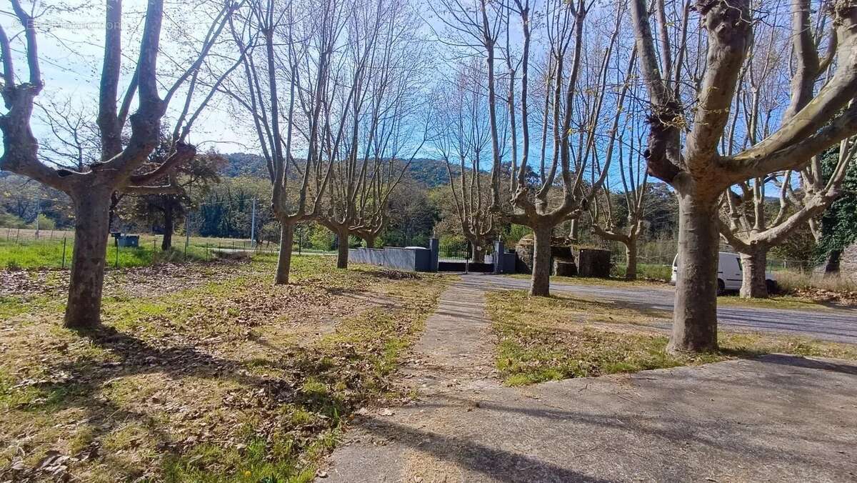 Appartement à BORMES-LES-MIMOSAS