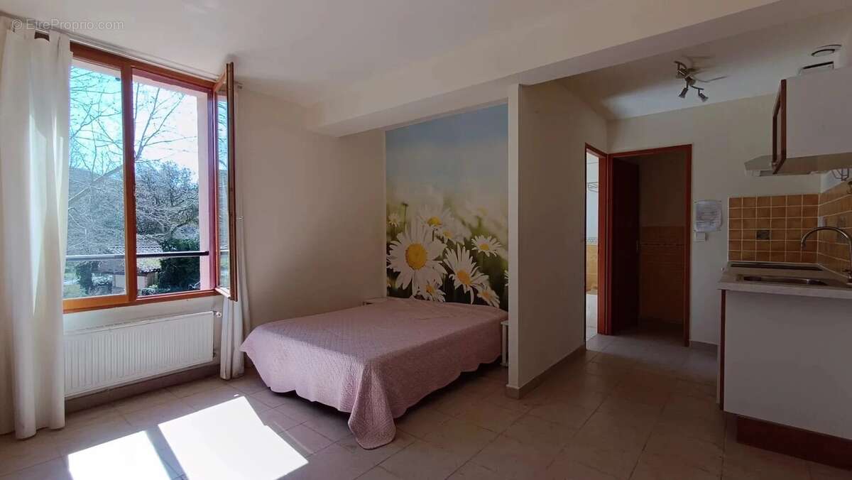 Appartement à BORMES-LES-MIMOSAS
