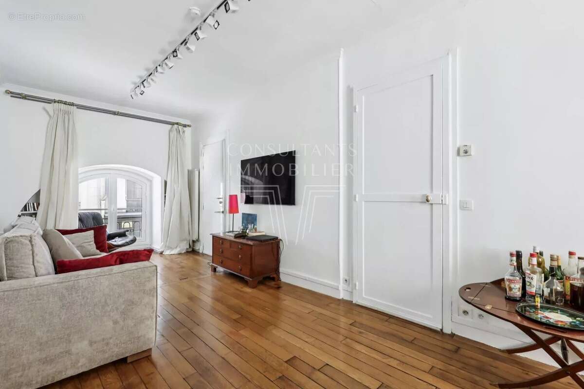Appartement à PARIS-6E