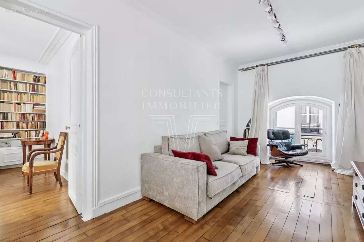 Appartement à PARIS-6E