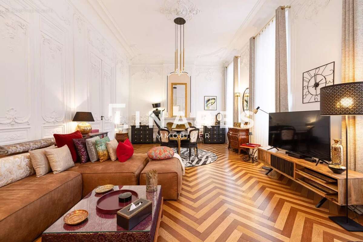 Appartement à MARSEILLE-6E