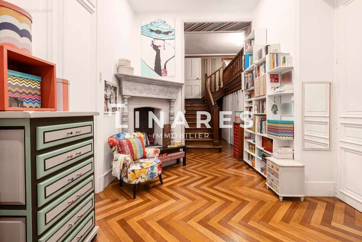 Appartement à MARSEILLE-6E