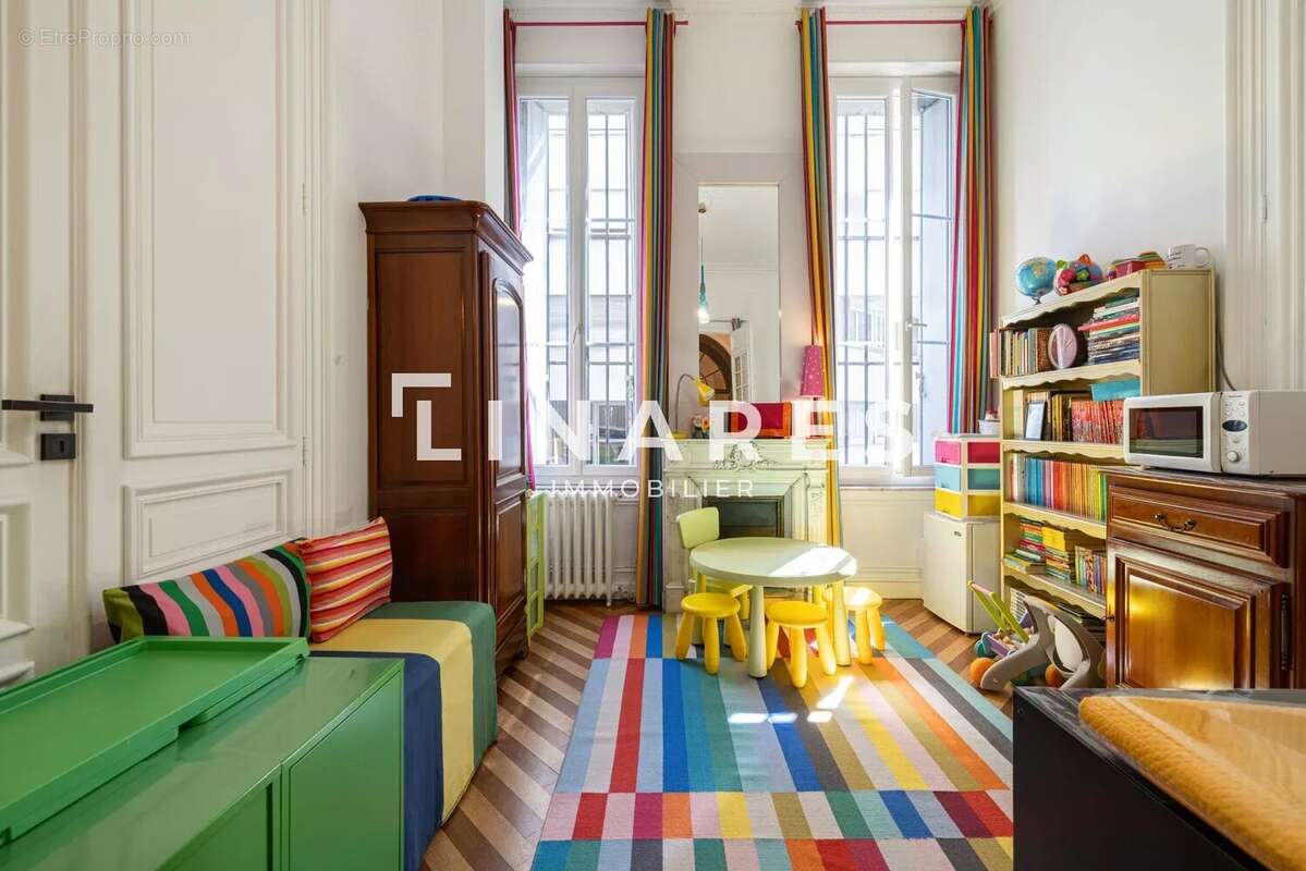 Appartement à MARSEILLE-6E