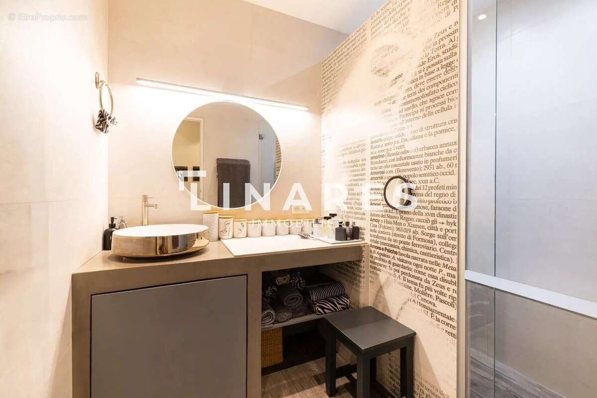 Appartement à MARSEILLE-6E