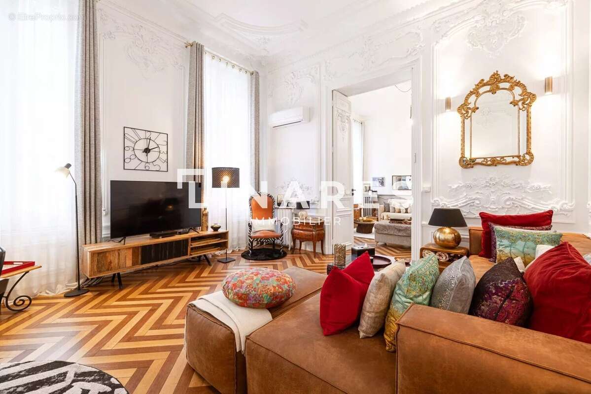 Appartement à MARSEILLE-6E