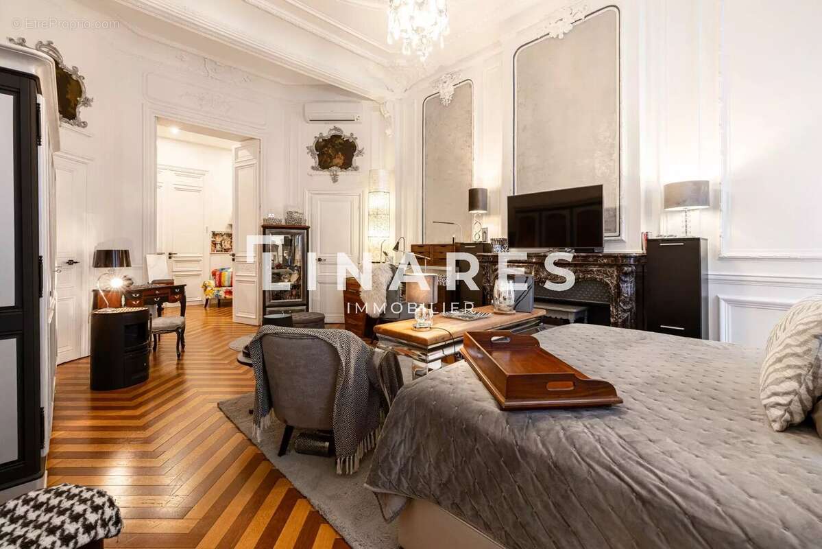 Appartement à MARSEILLE-6E