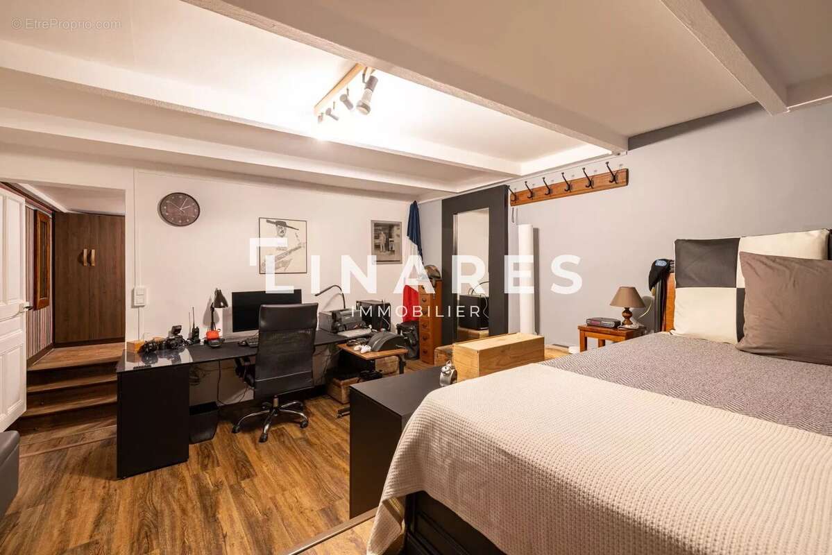 Appartement à MARSEILLE-6E