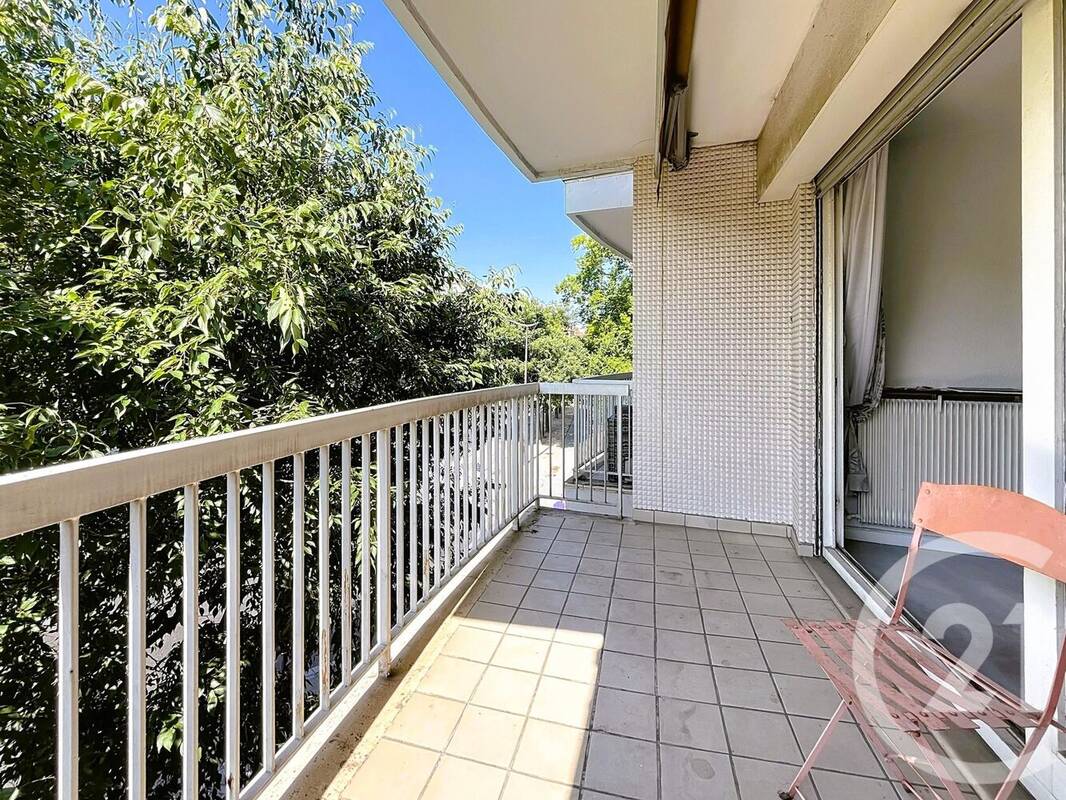 Appartement à PARIS-14E