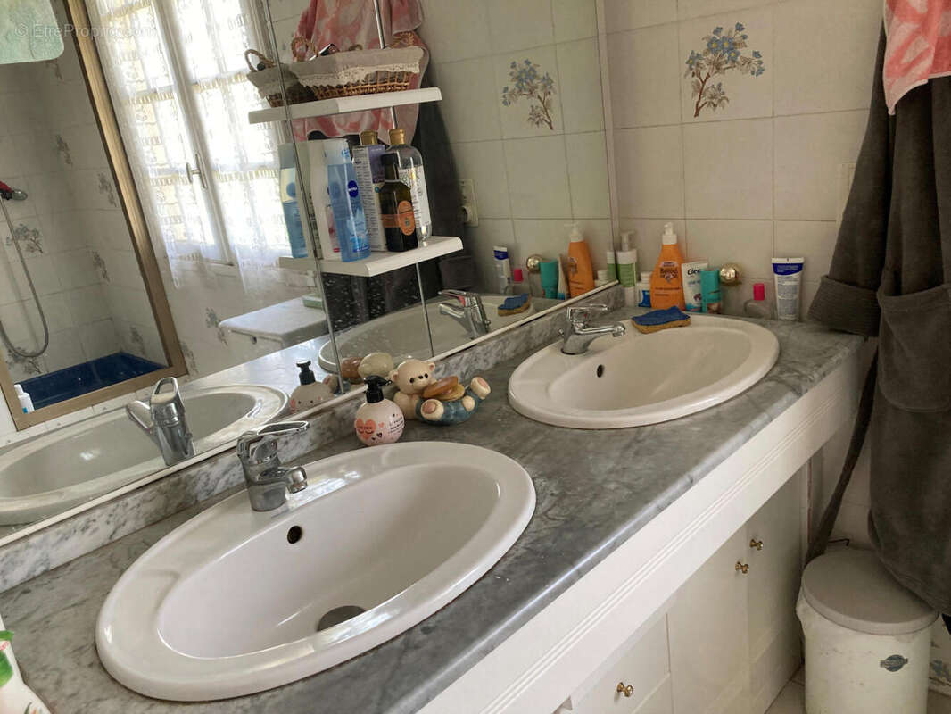 sdb etage - Maison à CAHORS