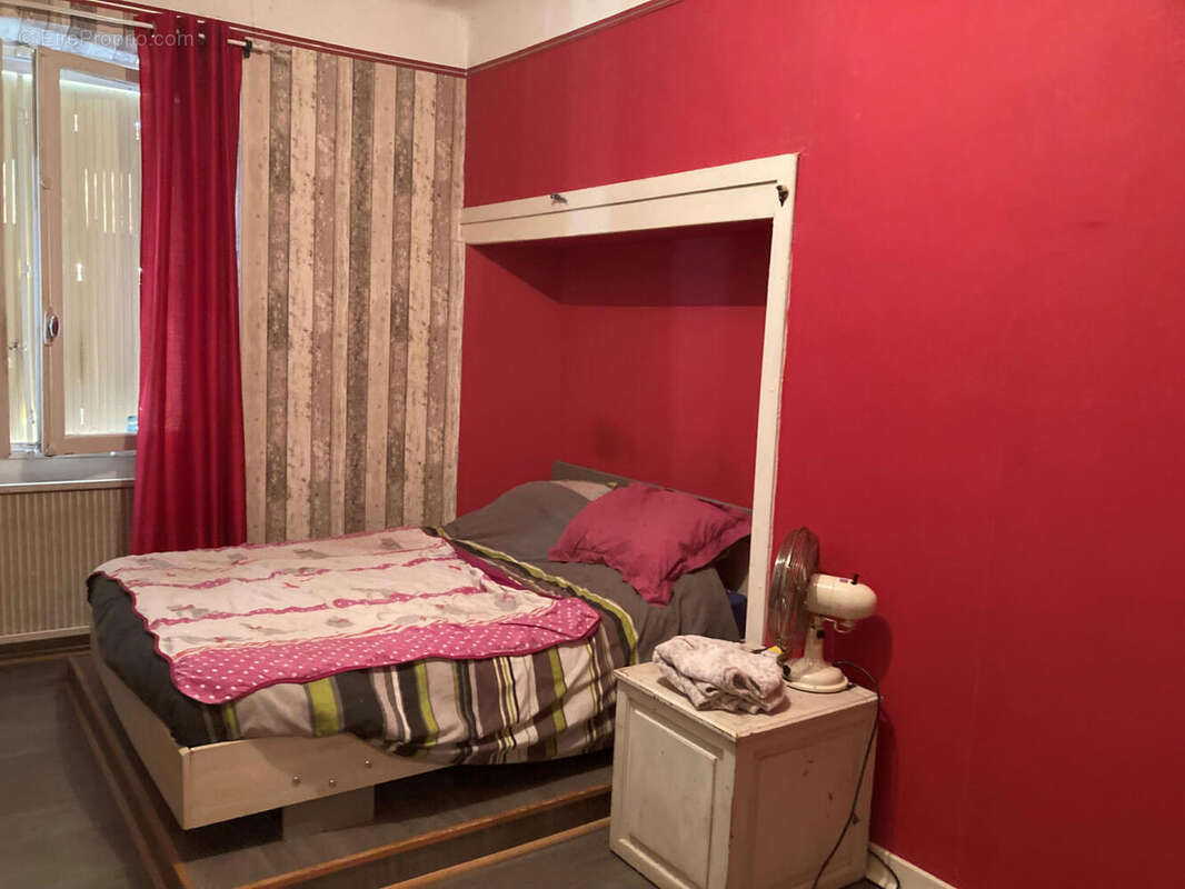 ch 2 etage - Maison à CAHORS