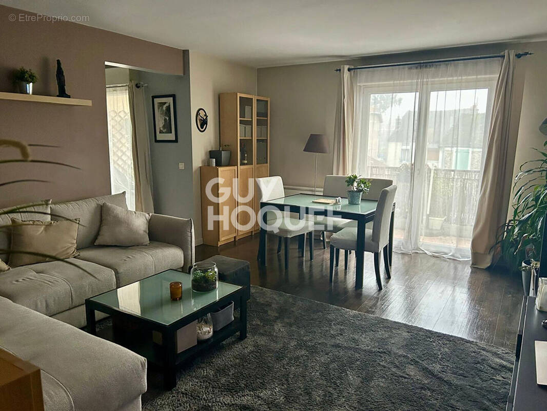 Appartement à SAVIGNY-SUR-ORGE