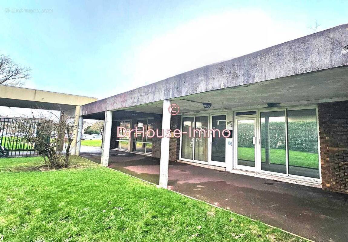 Commerce à MAUREPAS