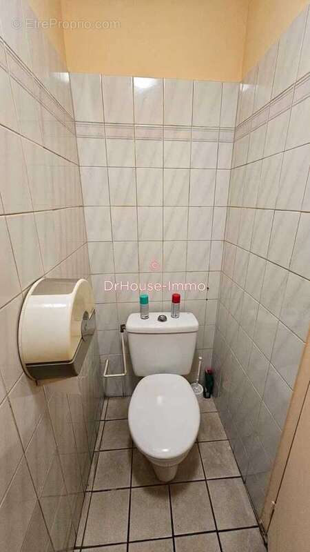 Commerce à MAUREPAS