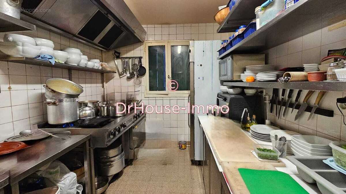 Commerce à MAUREPAS