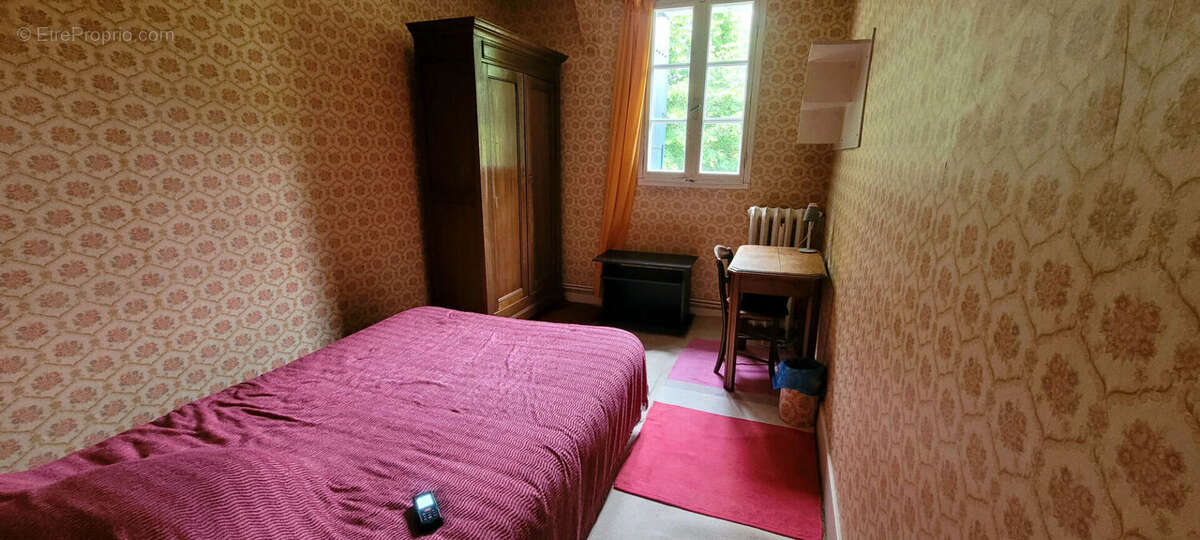 Maison à SAINT-CAPRAIS-DE-BLAYE