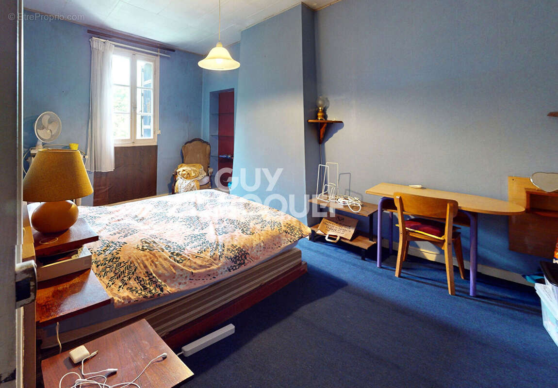 Maison à SAINT-CAPRAIS-DE-BLAYE