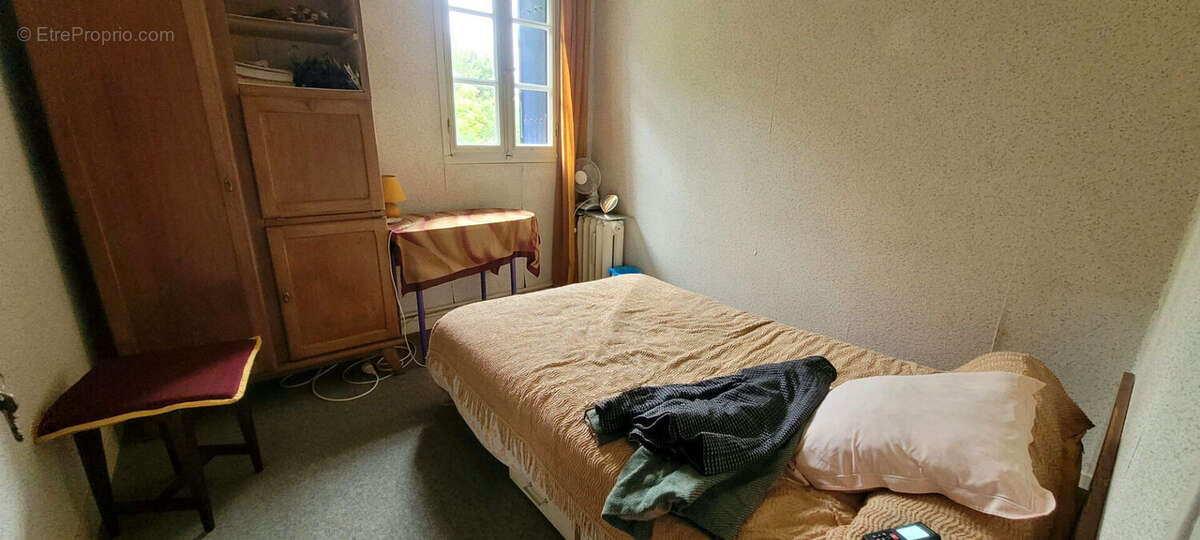 Maison à SAINT-CAPRAIS-DE-BLAYE