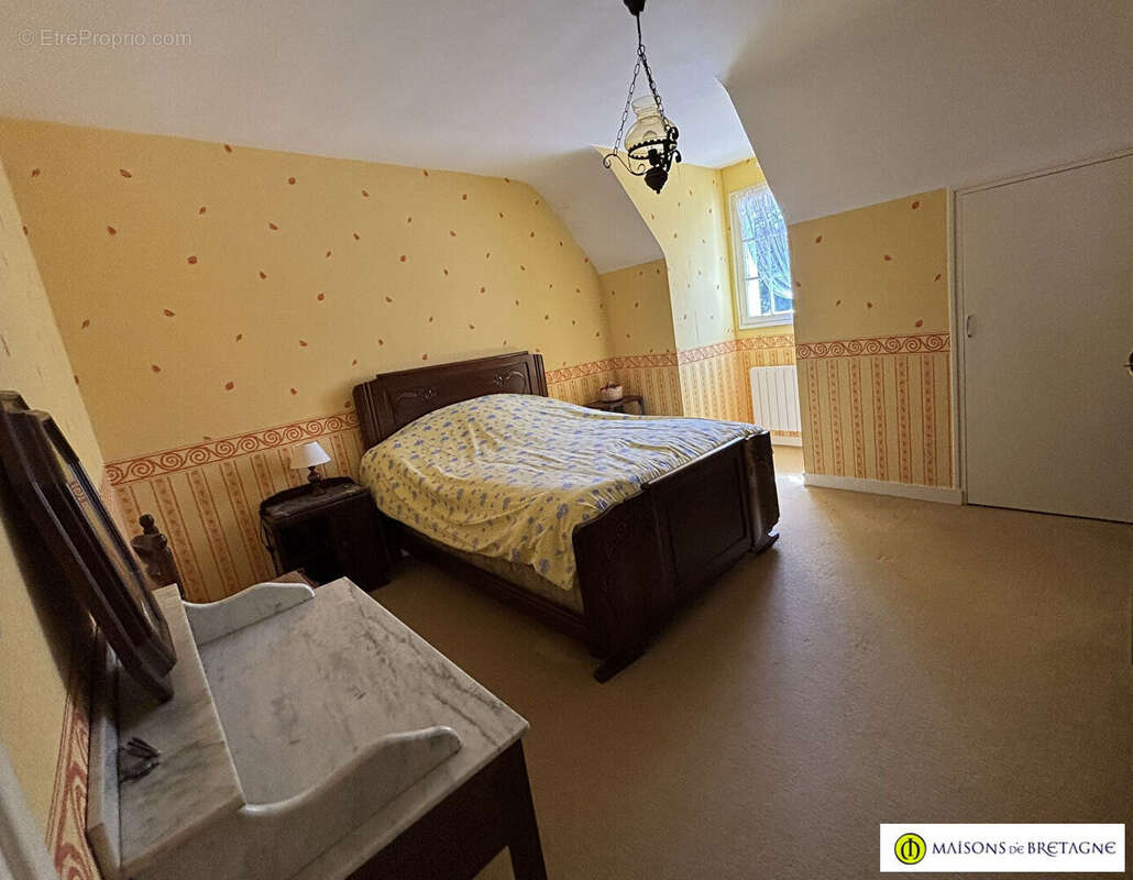 Maison à CLOHARS-CARNOET