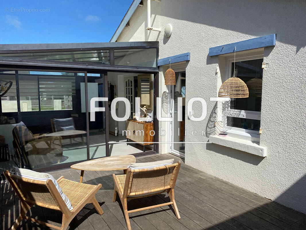 Maison à AGON-COUTAINVILLE