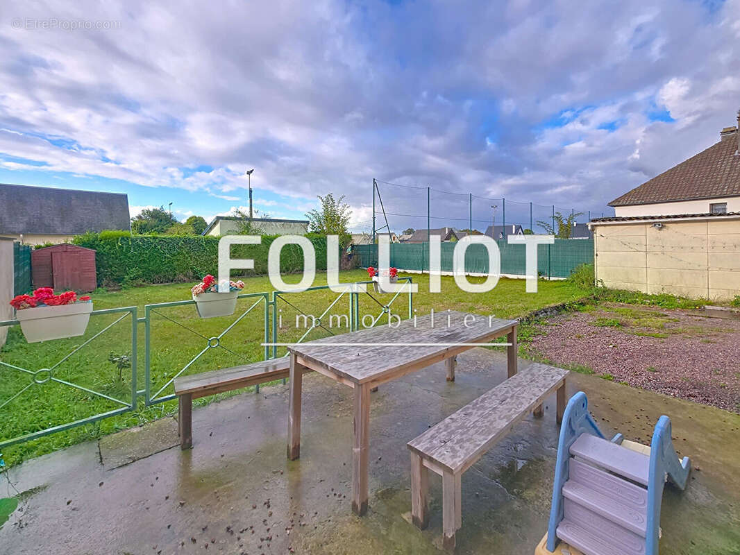 Maison à FONTENAY-LE-PESNEL