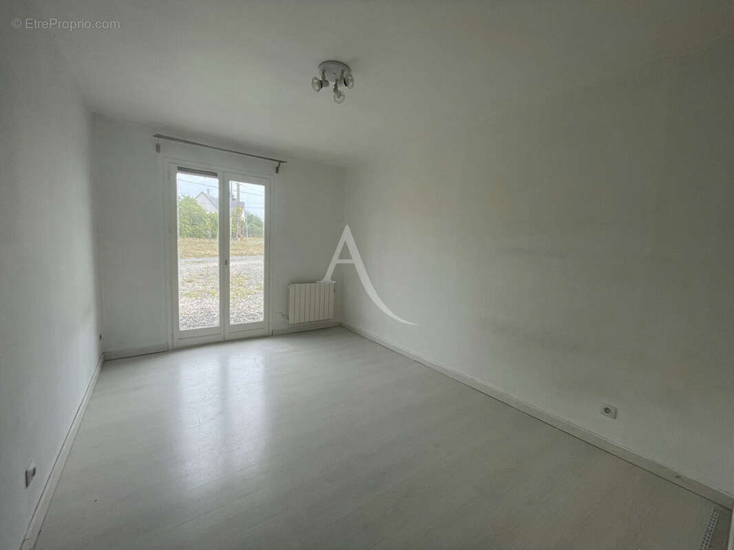 Maison à MONTRICHARD