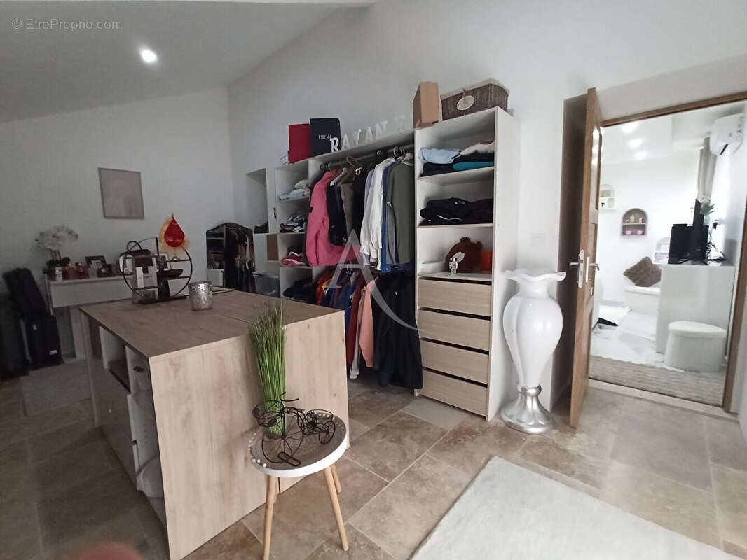 Maison à LA VERNELLE