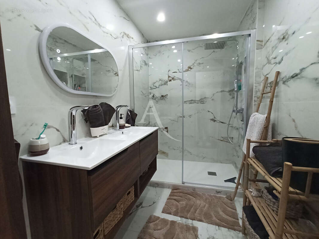 Maison à LA VERNELLE