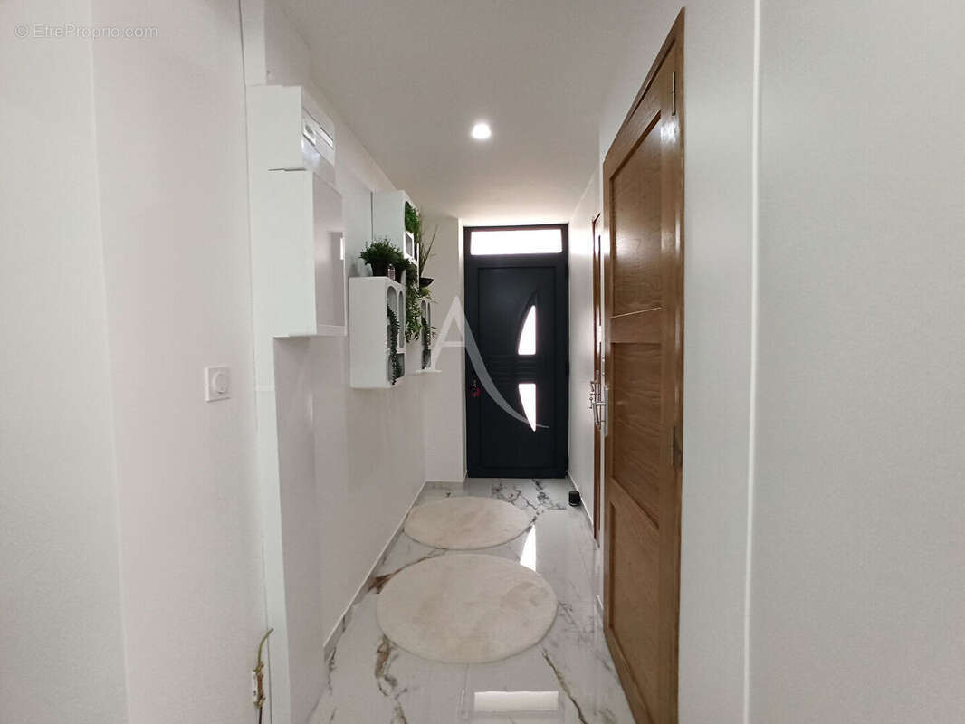 Maison à LA VERNELLE