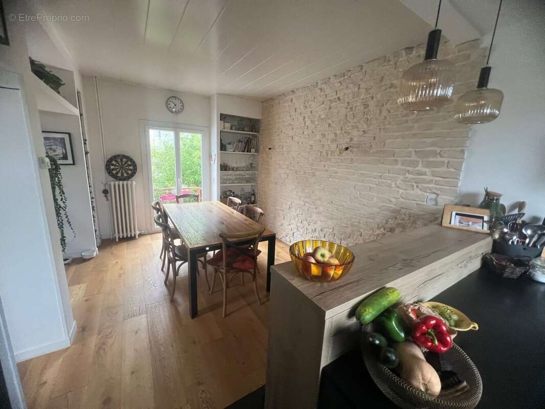 Maison à SARTROUVILLE