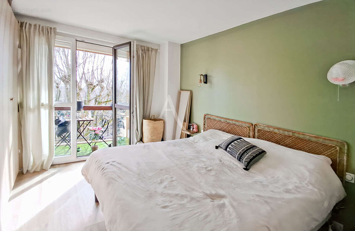 Appartement à SURESNES