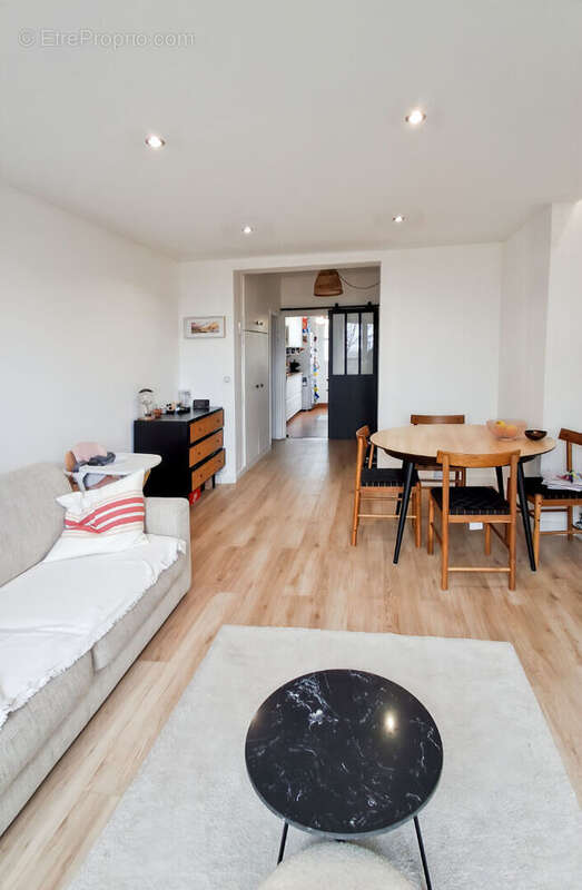 Appartement à SURESNES