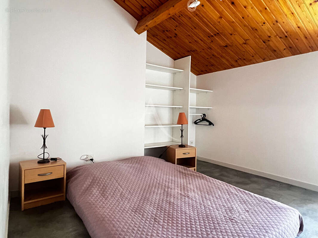 Maison à MOUZEUIL-SAINT-MARTIN