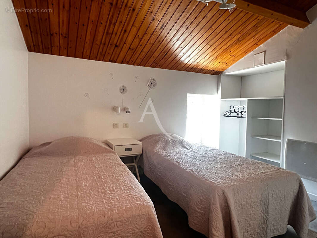 Maison à MOUZEUIL-SAINT-MARTIN