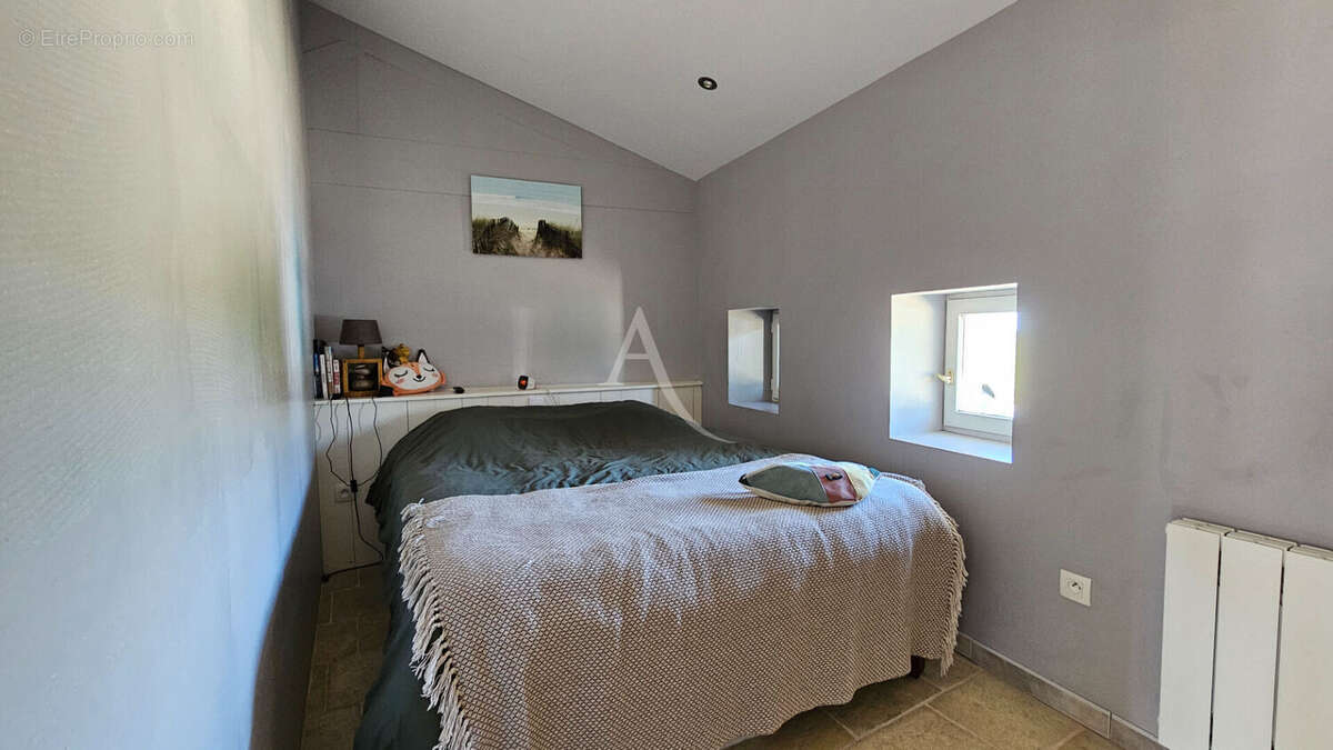 Maison à SAINT-NAZAIRE-SUR-CHARENTE