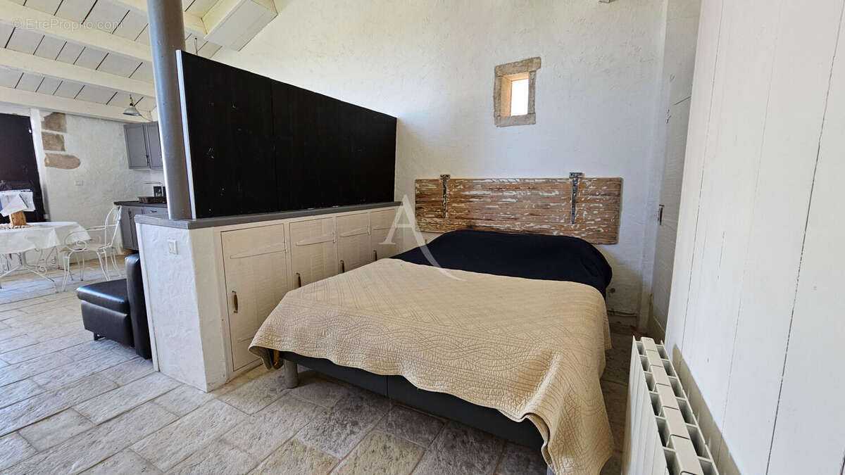 Maison à SAINT-NAZAIRE-SUR-CHARENTE