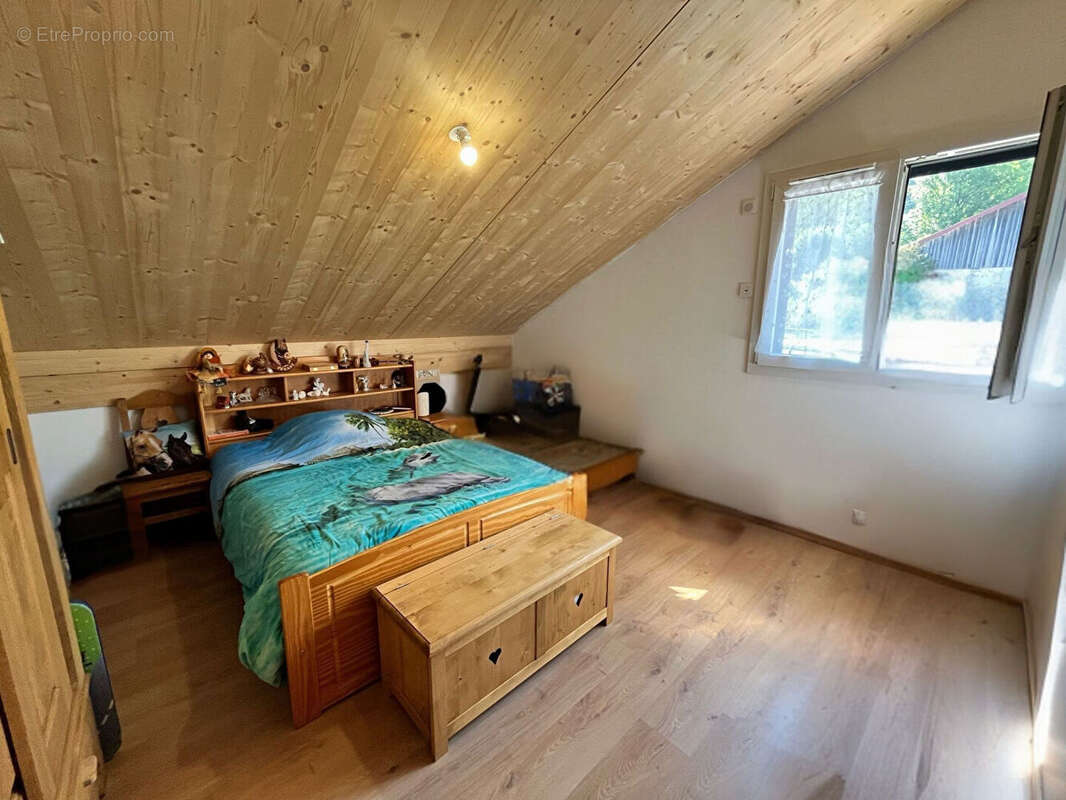 Maison à LA CLUSE-ET-MIJOUX