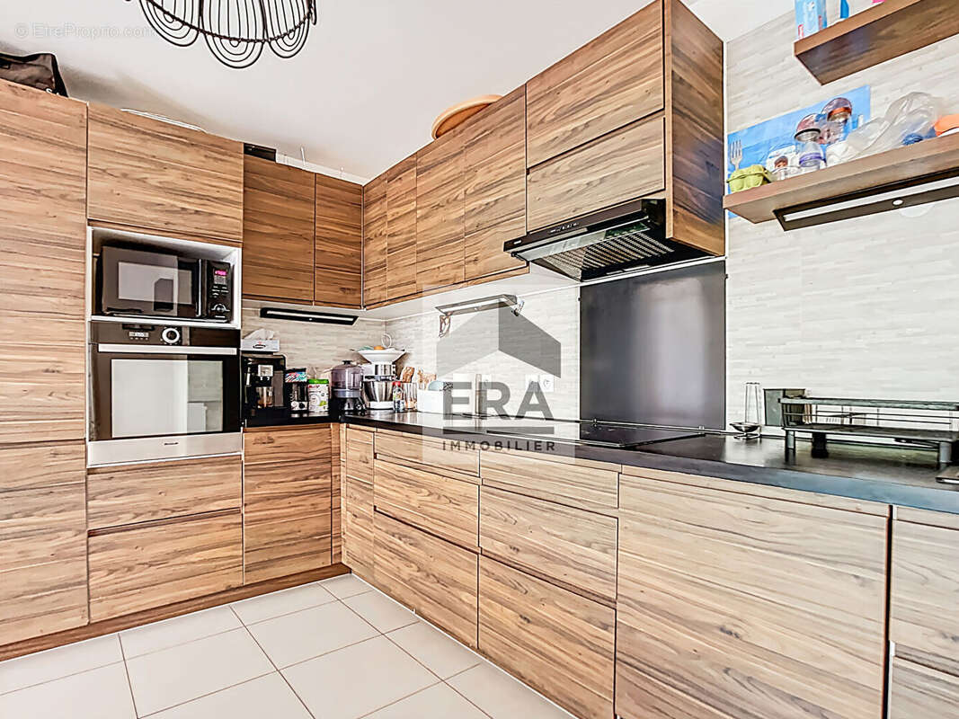 Appartement à MARSEILLE-9E